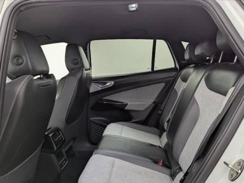 Used 2023 Volkswagen ID.4 2WD image 17