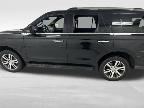 Used 2024 Ford Expedition Limited image 6