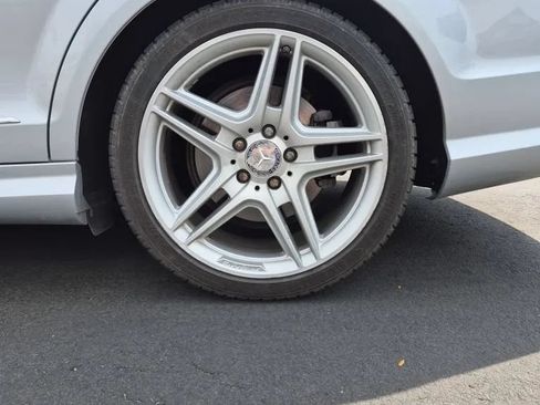 Used 2013 Mercedes-Benz C 350 Sport image 4