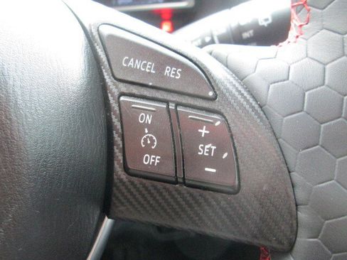 Used 2014 MAZDA MAZDA3 i Touring w/ Technology Package FWD image 20