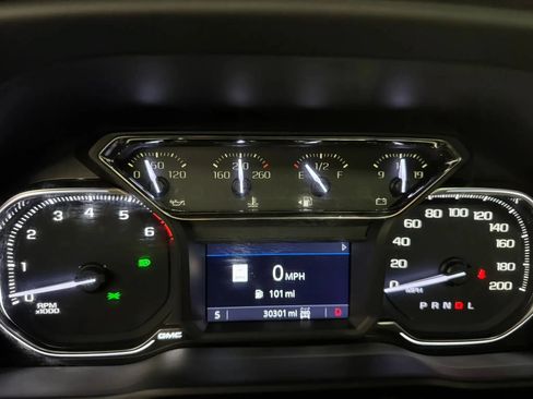 Used 2023 GMC Sierra 2500 AT4 w/ AT4 Preferred Package AWD/4WD image 14