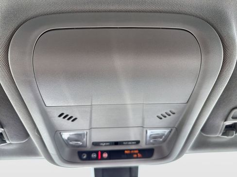 Used 2022 Chevrolet Equinox LS w/ LS Convenience Package AWD/4WD image 23