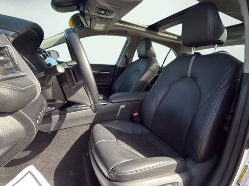 Used 2018 Toyota Camry XSE w/ Driver Assist Package FWD image 34