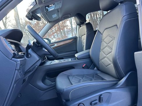 New 2026 Volkswagen Atlas SE image 3