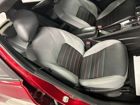 Used 2023 Nissan Kicks SR w/ SR Premium Package FWD image 23
