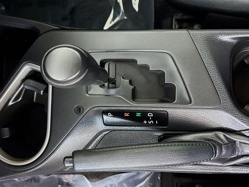 Used 2017 Toyota RAV4 LE image 20