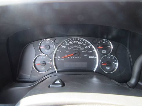 Used 2025 Chevrolet Express 2500 w/ Driver Convenience Package RWD image 12