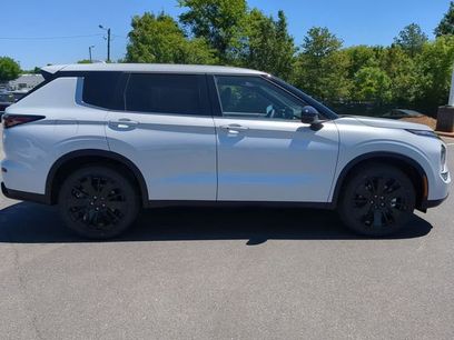 New 2026 Mitsubishi Outlander LE
