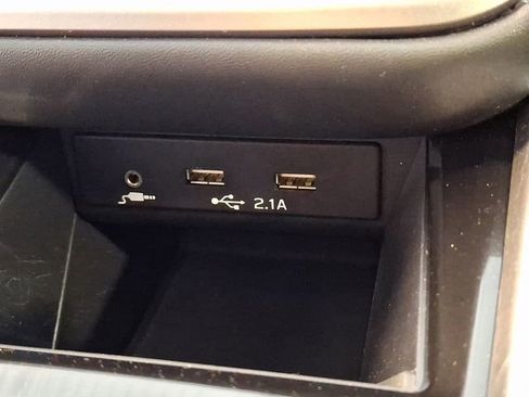 Used 2020 Subaru Outback Premium AWD/4WD image 22