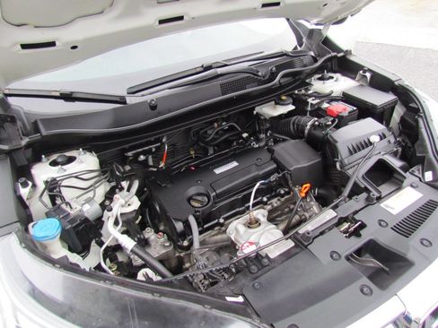 Used 2017 Honda CR-V LX image 25