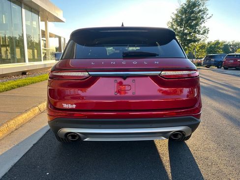 Certified 2025 Lincoln Corsair AWD image 8