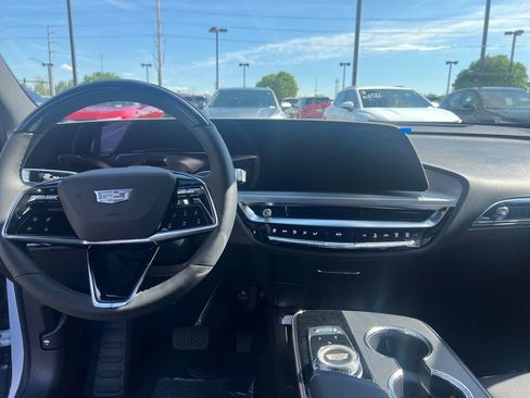 New 2026 Cadillac Lyriq Sport AWD/4WD image 12
