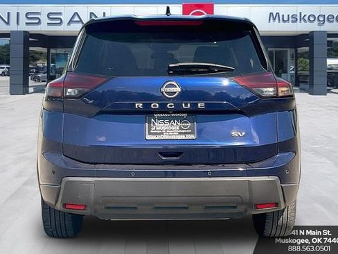 Used 2024 Nissan Rogue SV FWD image 6