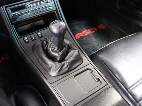 Used 1987 Porsche 944 Turbo RWD image 34