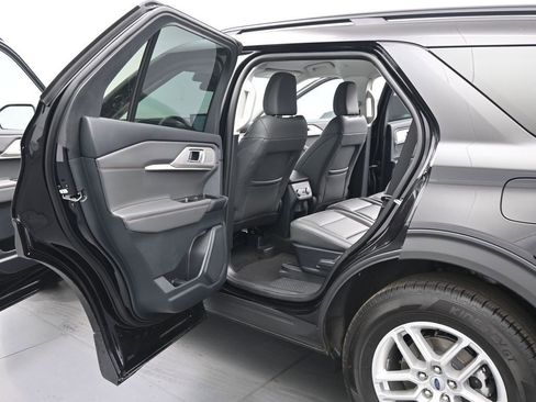 New 2026 Ford Explorer Active w/ Active Comfort Package image 17