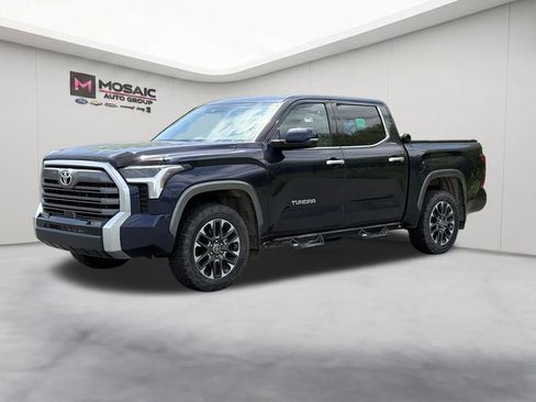 Used 2022 Toyota Tundra Limited AWD/4WD image 4