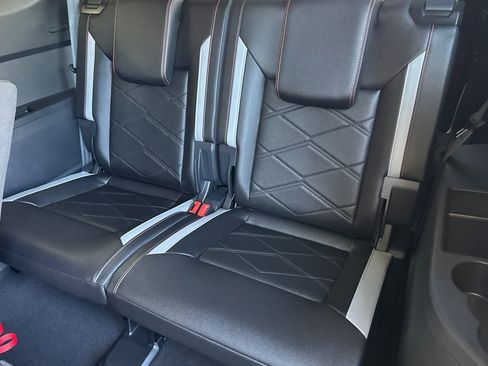 New 2025 Volkswagen Atlas Peak Edition SE image 12