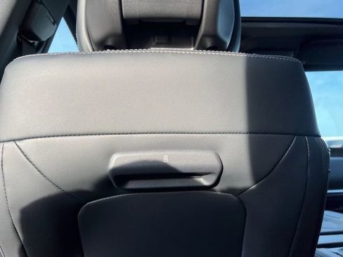 New 2026 Ford Expedition Platinum w/ Stealth Appearance Package image 32