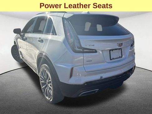 Used 2024 Cadillac XT4 Sport image 10
