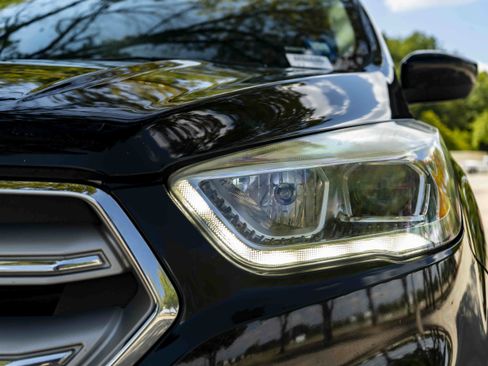 Used 2018 Ford Escape SEL FWD image 11