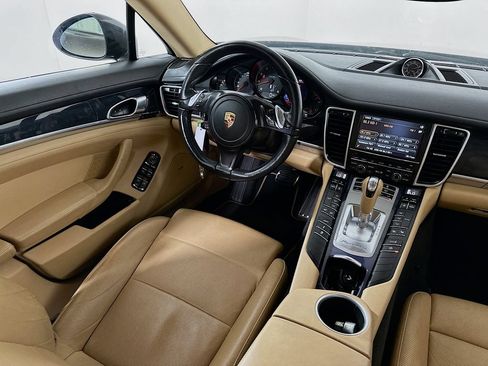 Used 2013 Porsche Panamera RWD image 19