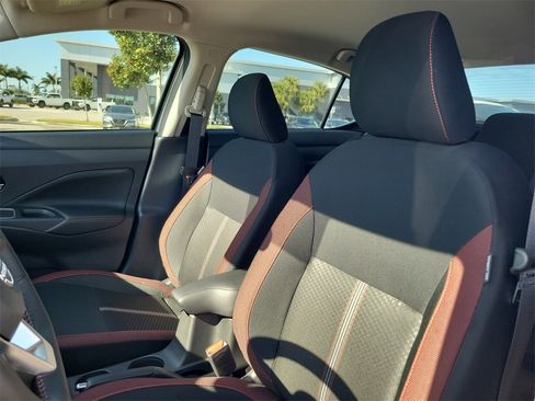 Used 2025 Nissan Versa SR w/ Trunk Package image 20