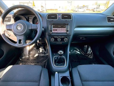 Used 2012 Volkswagen Golf 2-Door image 16