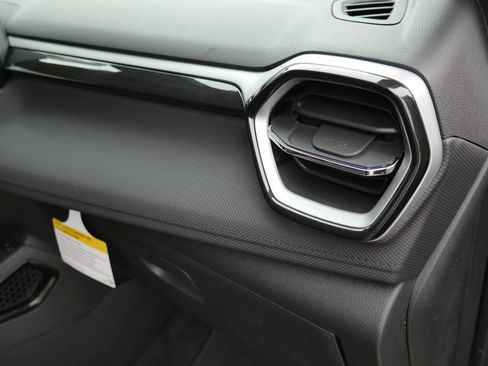 New 2026 Chevrolet TrailBlazer LT w/ LT Cold Weather Package AWD/4WD image 9