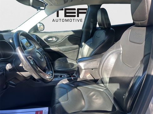 Used 2021 Jeep Cherokee Latitude Lux image 24