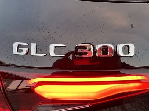 New 2026 Mercedes-Benz GLC 300 4MATIC image 9