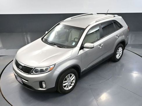 Used 2015 Kia Sorento LX image 57