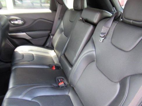 Used 2020 Jeep Cherokee Limited AWD/4WD image 20