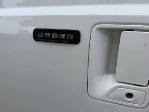 Used 2015 Ford F250 Lariat w/ Chrome Package AWD/4WD image 37