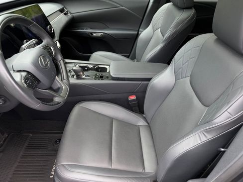 Used 2024 Lexus RX 350 Premium w/ Accessory Package (Z1) AWD/4WD image 5
