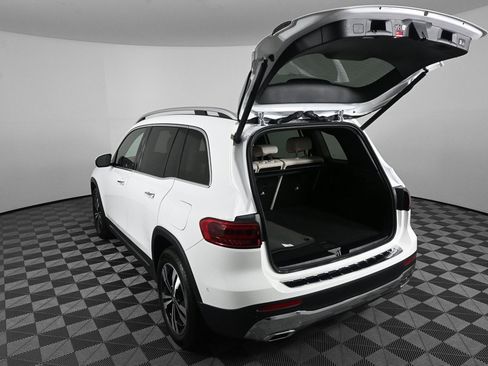 Certified 2025 Mercedes-Benz GLB 250 image 31