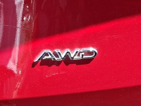 Used 2024 Toyota Grand Highlander AWD image 9