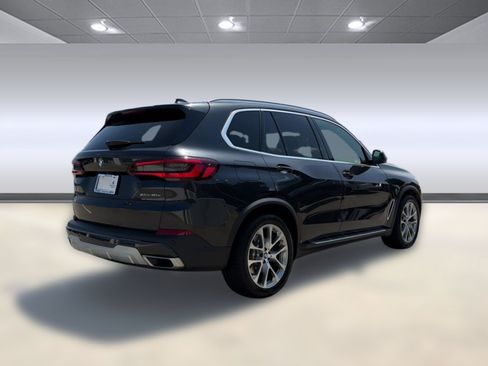 Used 2021 BMW X5 xDrive45e w/ Parking Assistance Package AWD/4WD image 9