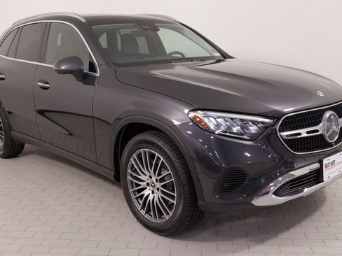 Used 2024 Mercedes-Benz GLC 300 4MATIC image 6