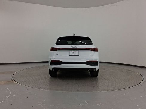 Certified 2025 Audi Q5 Premium w/ Convenience Package image 10
