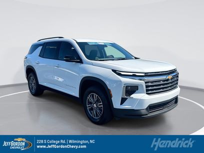 Certified 2025 Chevrolet Traverse LT