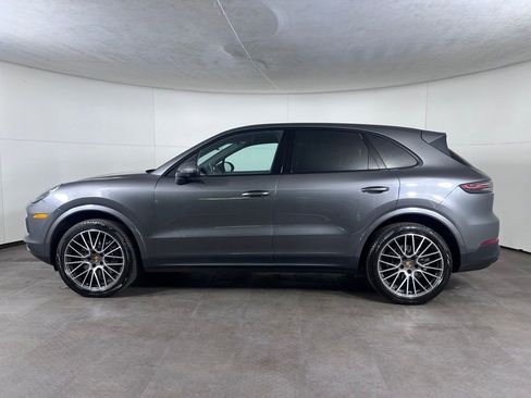 Certified 2023 Porsche Cayenne AWD/4WD image 2