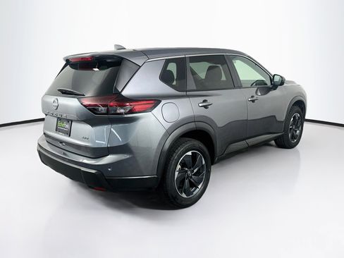 Used 2025 Nissan Rogue SV AWD/4WD image 9
