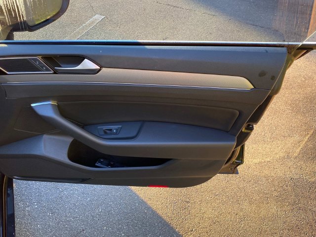 Used 2019 Volkswagen Arteon SEL FWD image 35