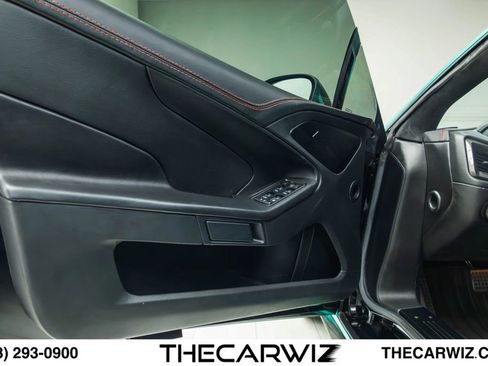 Used 2016 Aston Martin Vanquish Coupe RWD image 36