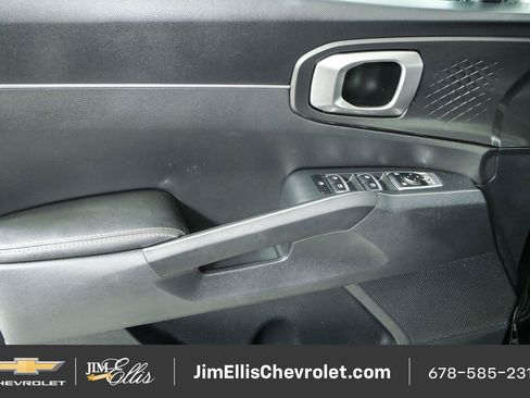 Used 2022 Kia Sorento LX AWD/4WD image 6