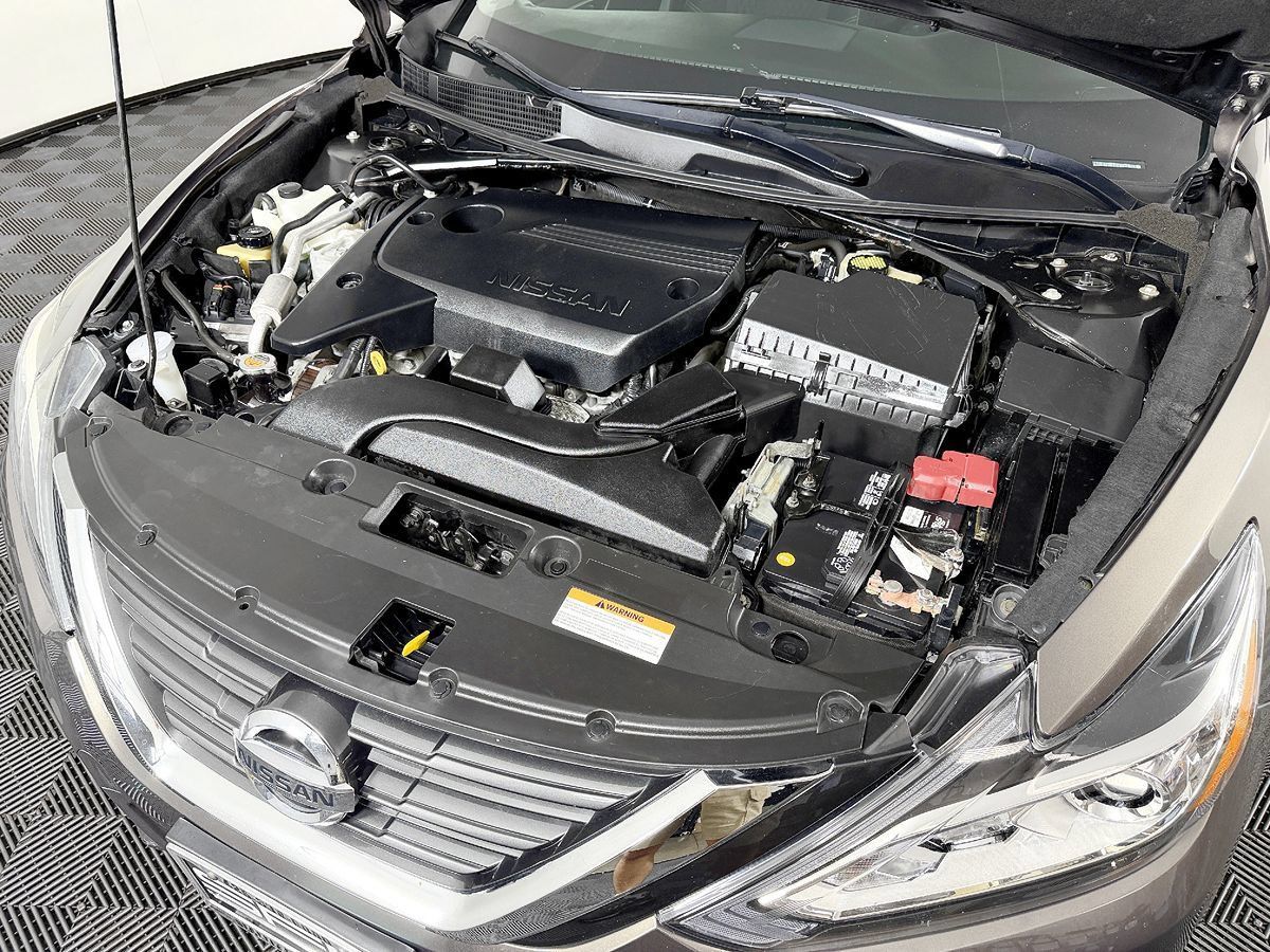 Used 2017 Nissan Altima 2.5 SV FWD image 19