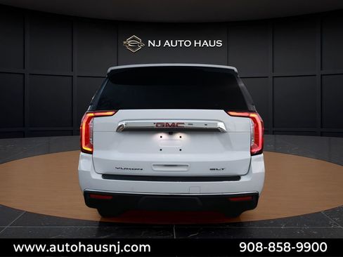 Used 2024 GMC Yukon SLT AWD/4WD image 7