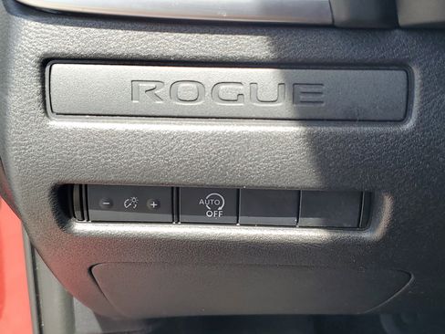 Certified 2025 Nissan Rogue S FWD image 23