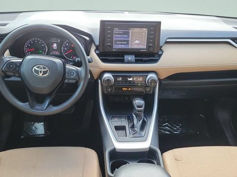 Certified 2020 Toyota RAV4 XLE FWD image 11