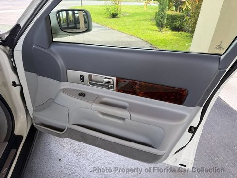 Used 2004 Lincoln LS RWD image 68